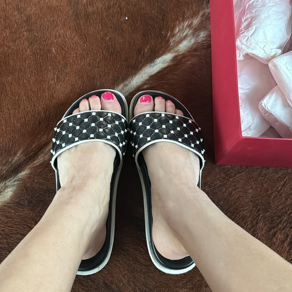 Valentino Garavani Black and White Sandals - Picture 3 of 3